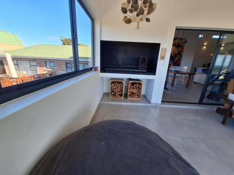 3 Bedroom Property for Sale in Hartenbos Heuwels Western Cape